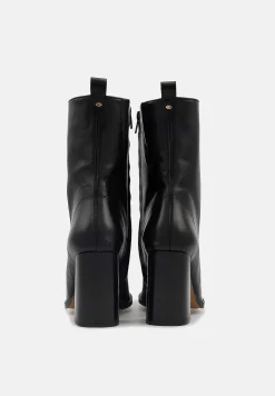 Bons baisers Bottes Et Bottines|Ariel