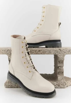 Bons baisers Bottes Et Bottines|Beth