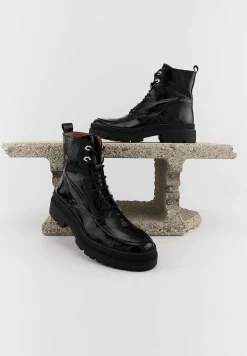 Bons baisers Bottes Et Bottines|Camille