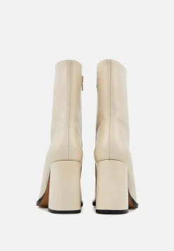 Bons baisers Bottes Et Bottines|Margot
