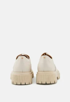 Bons baisers Derbies & Mocassins|Miranda