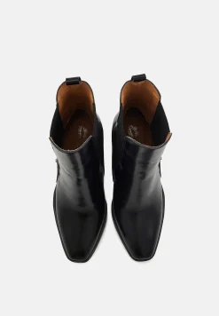 Bons baisers Bottes Et Bottines|Norah