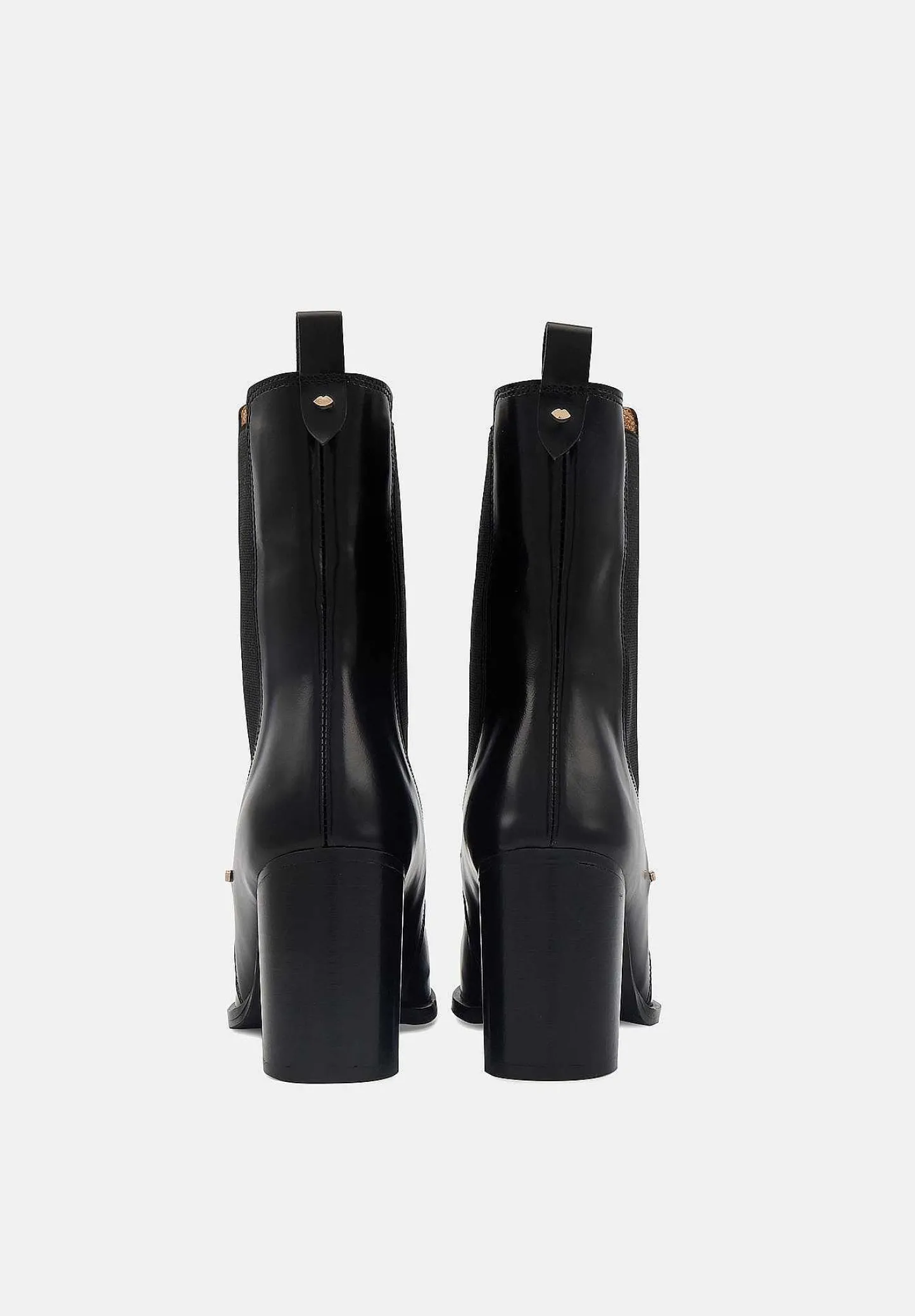 Bons baisers Bottes Et Bottines|Norah