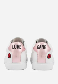 Bons baisers Simone|Simone Love Gang